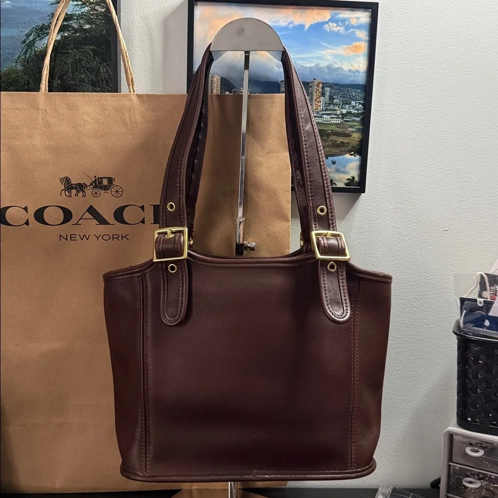 COACH Vintage Legacy Small Shopper Tote - Picture 4 of 17